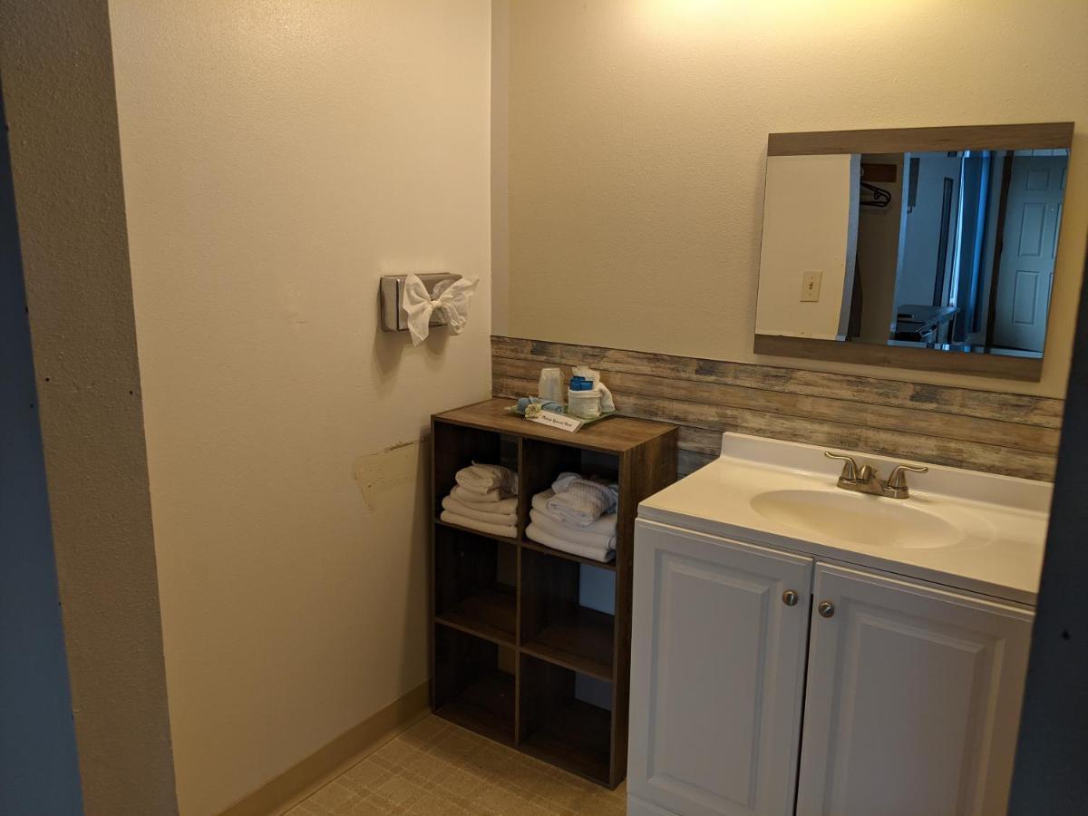 Hillcrest Inn Сийсайд Екстериор снимка