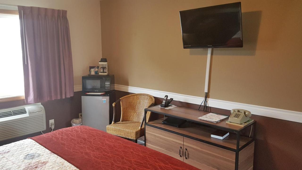 Hillcrest Inn Сийсайд Екстериор снимка