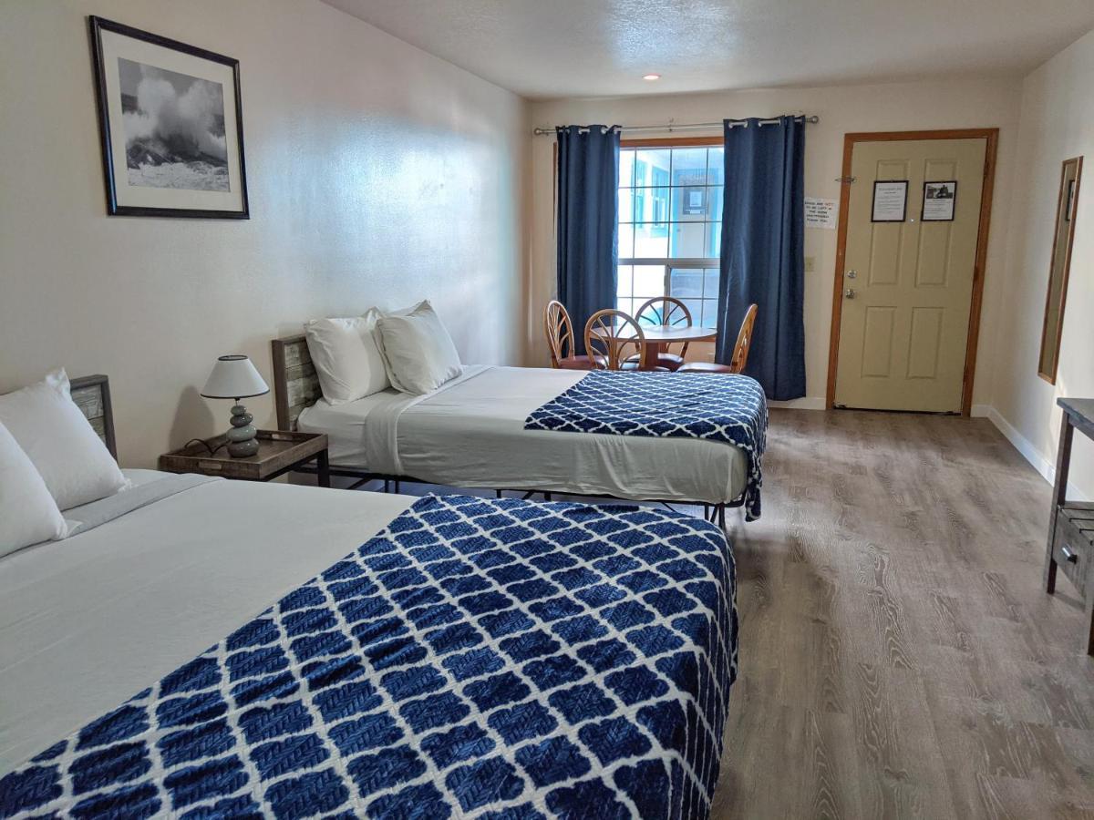 Hillcrest Inn Сийсайд Екстериор снимка