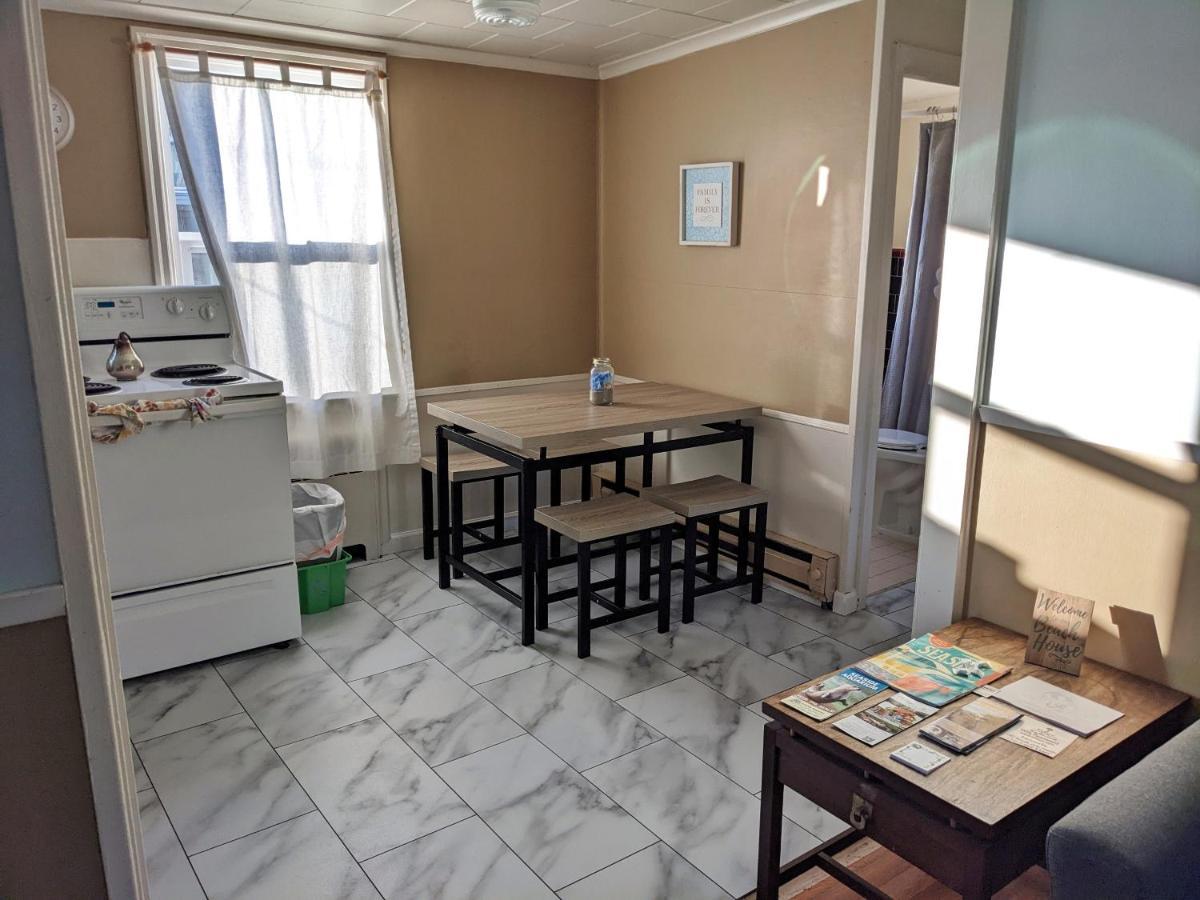 Hillcrest Inn Сийсайд Екстериор снимка