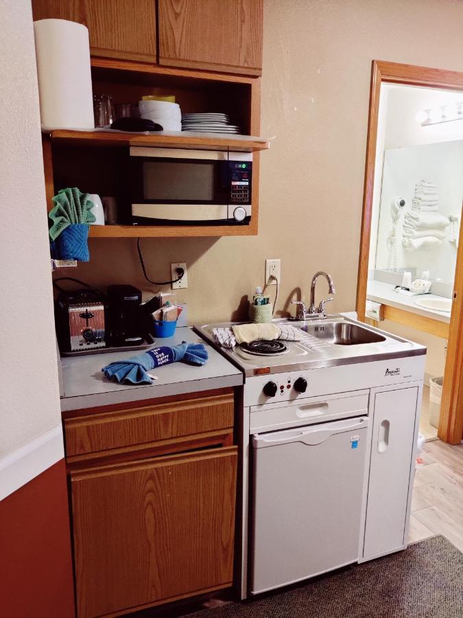 Hillcrest Inn Сийсайд Екстериор снимка
