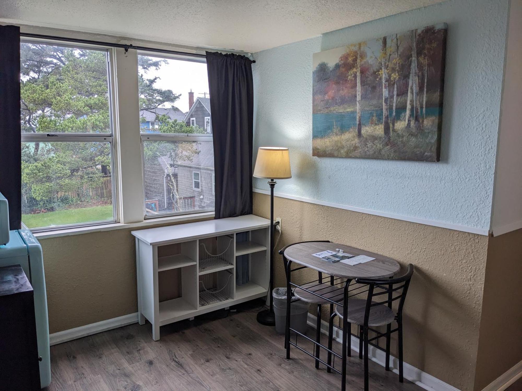 Hillcrest Inn Сийсайд Екстериор снимка