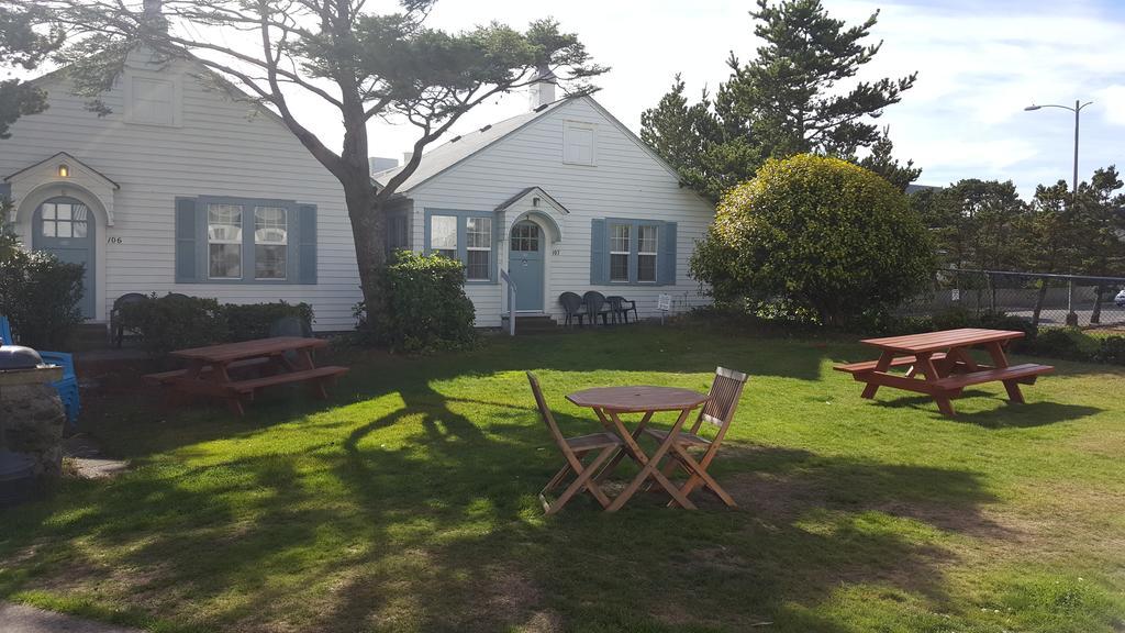 Hillcrest Inn Сийсайд Екстериор снимка