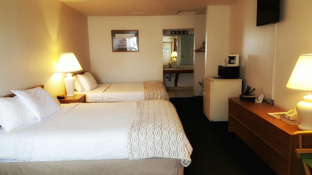 Hillcrest Inn Сийсайд Екстериор снимка